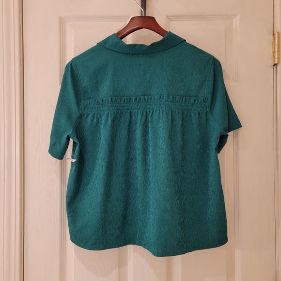 Athleta Echo Top Size Small Green Short Sleeve Ribbed Breathable 587908 NWT $99 - Picture 3 of 10